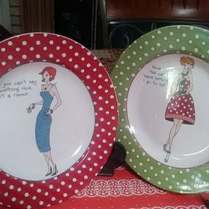 Decor plates.